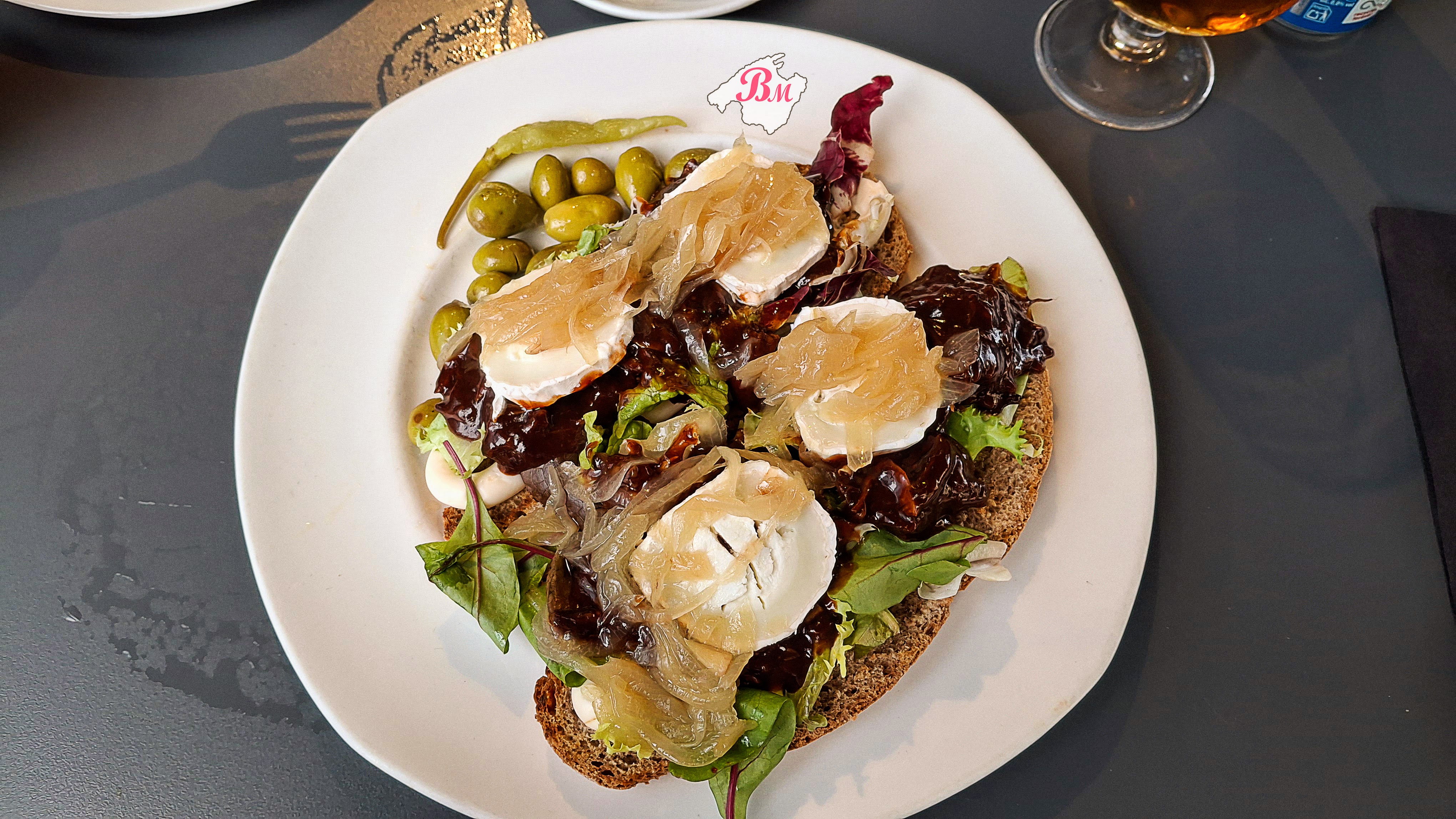 Disfrutamos de un buena merienda en Inca